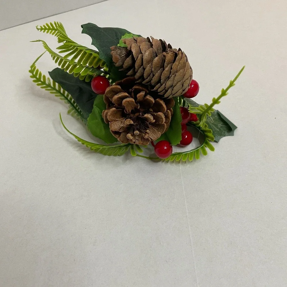 Holiday Napkin Rings Pinecone Farmhouse Table Decor Greenery Berry Set 6
